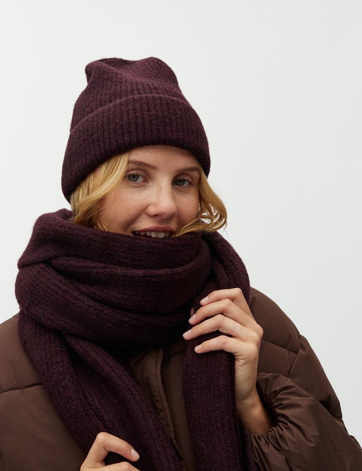 Muskan Hat