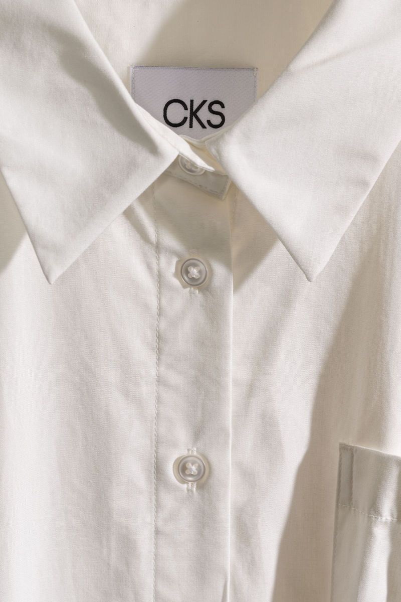 Shrink Blouse