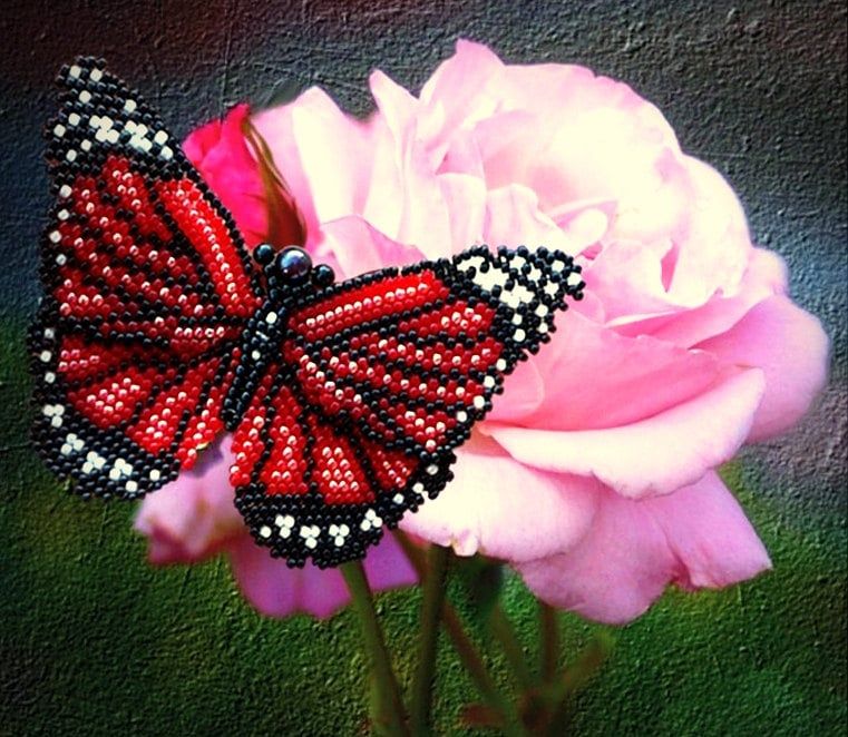 Pattern and tutorial with photos for beaded butterfly - Artisan jewelry schema - peyote and herringbone butterfly