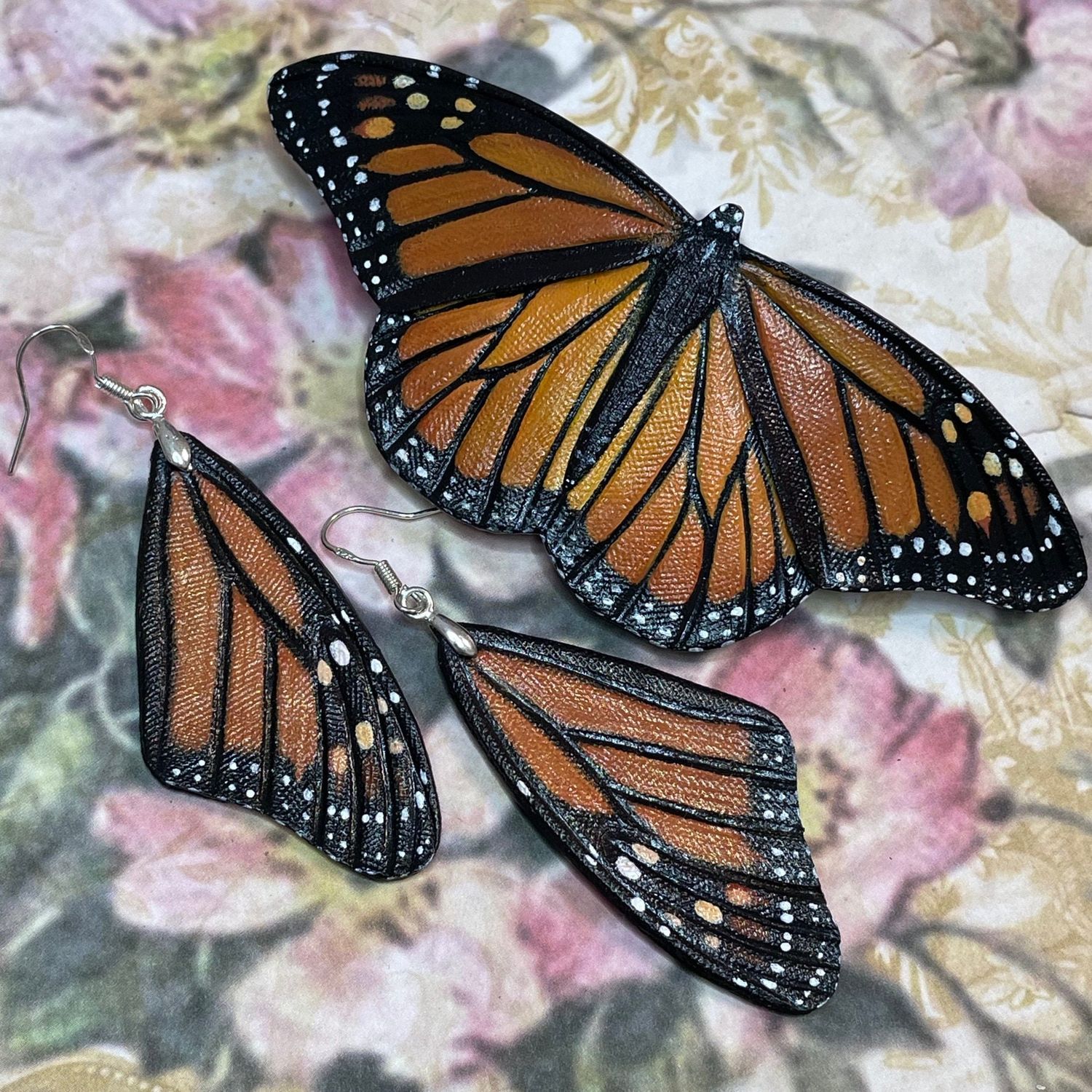 Hand tooled leather life-like monarch butterfly set of hair barrette and earrings