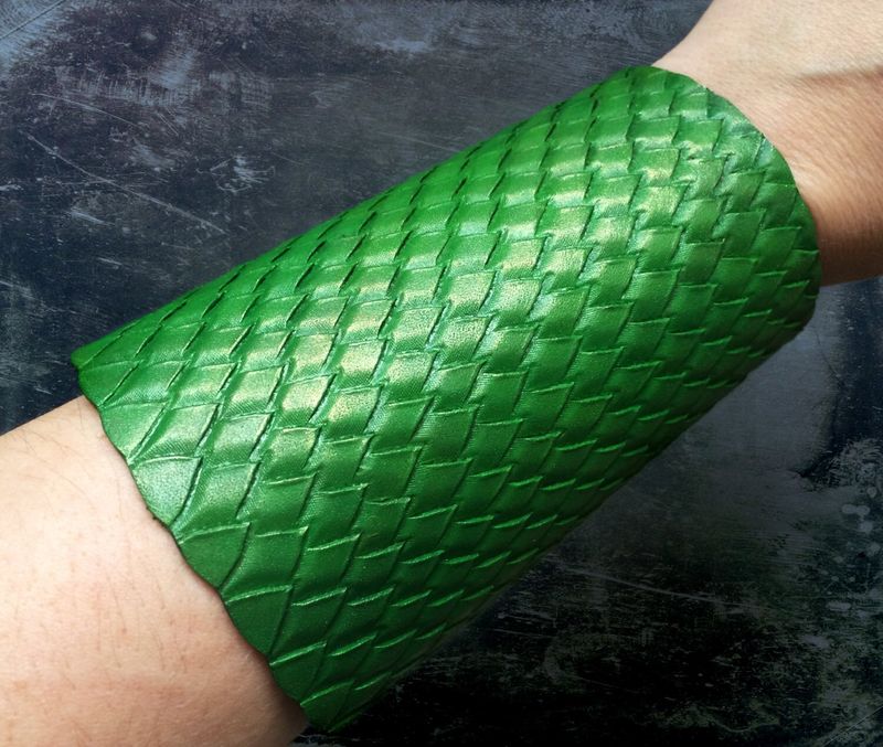 Hand tooled leather cuff bracer - A-la snake skin bracelet - Nature inspired jewelry and accessories