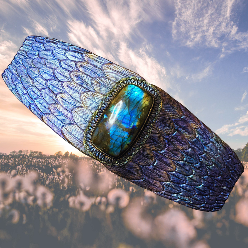 Exclusive tooled leather fantasy cuff bracelet with shiny blue labradorite and iridescent sheen - Stylish artisan jewelry by Gemsplusleather