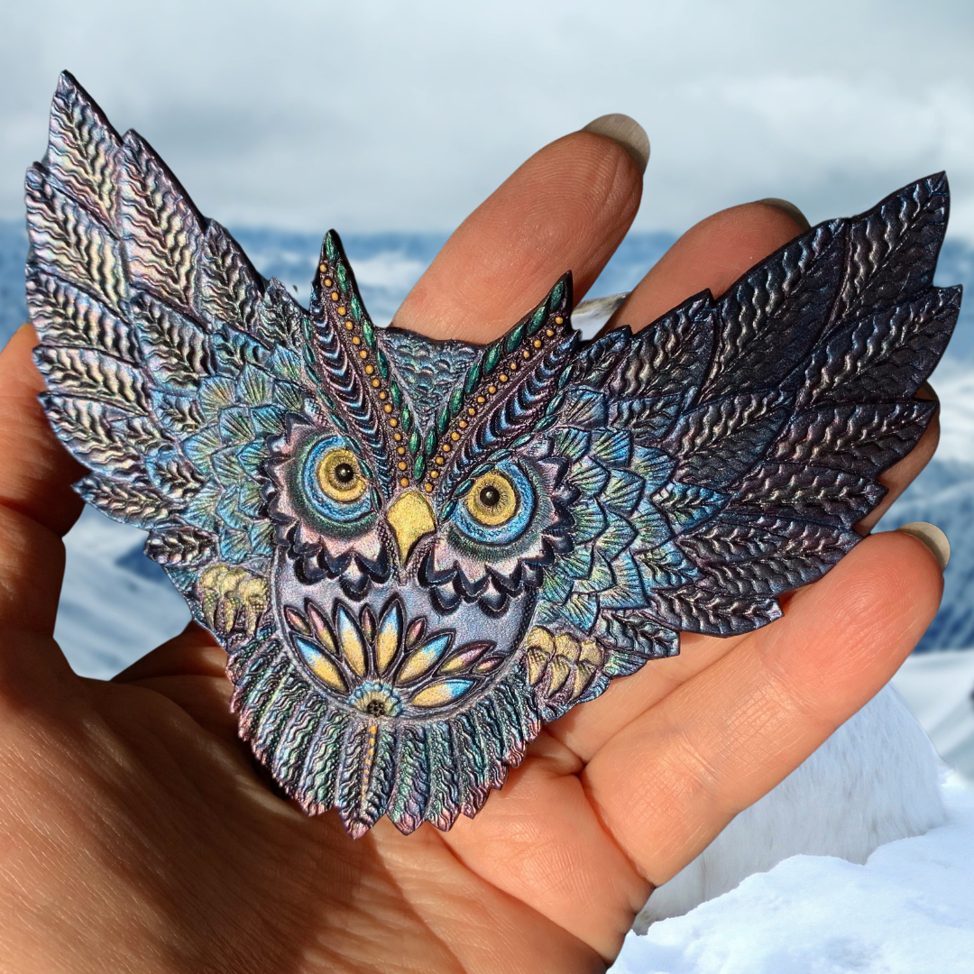 Tooled leather eagle owl hair barrette - Fantasy hair accessories - Exclusive gift for ages