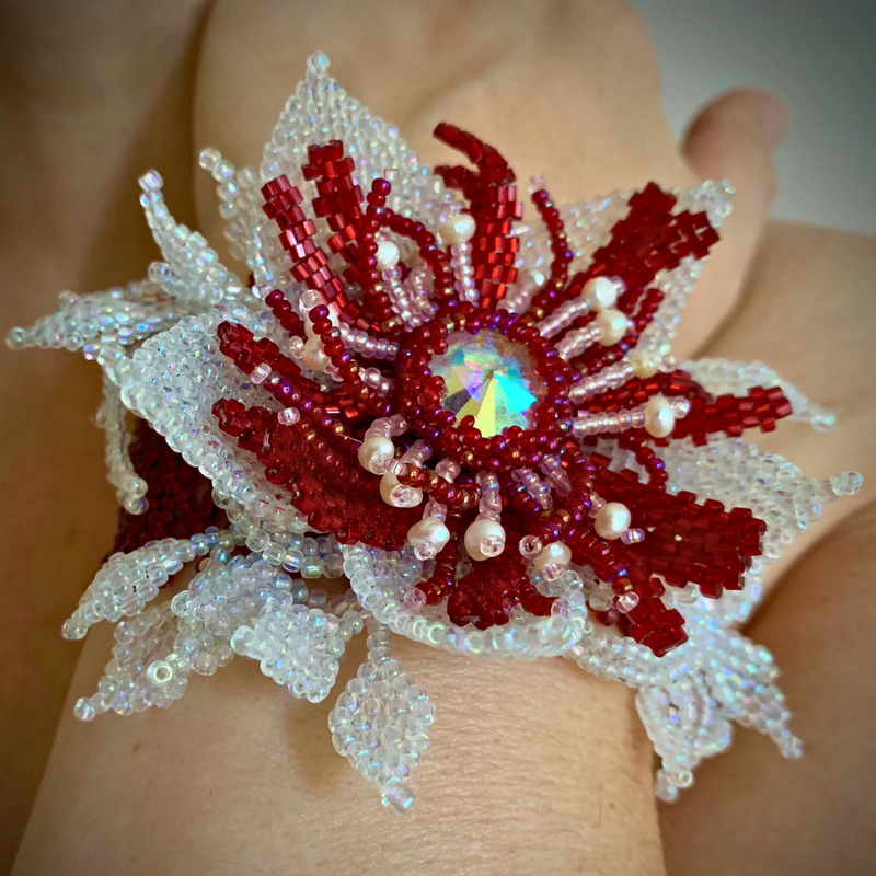 Beaded floral bracelet with natural freshwater pearls - Handmade artisan jewellery by GemsPlusLeather