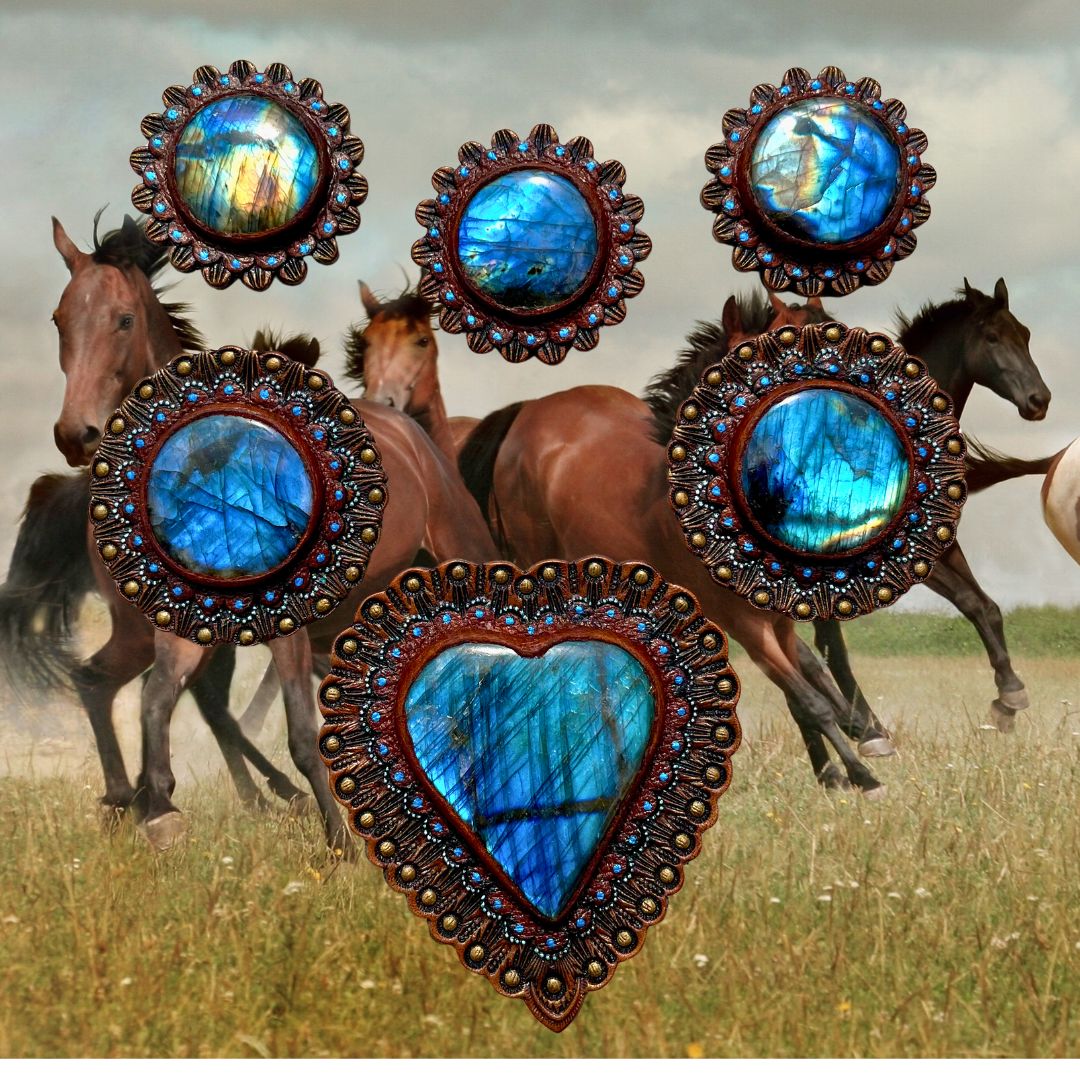 Horse tack conchos - Horse tack accessories - Set of matching tooled leather conchos with blue labradorite - Horse accessories by Gemsplusleather