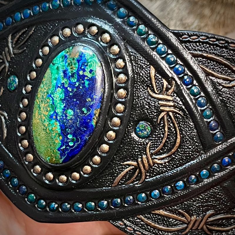 Hand tooled leather cuff bracelet with rare azurite-malachite cabochon - Stylish jewelry by Gemsplusleather - Exclusive unisex accessory
