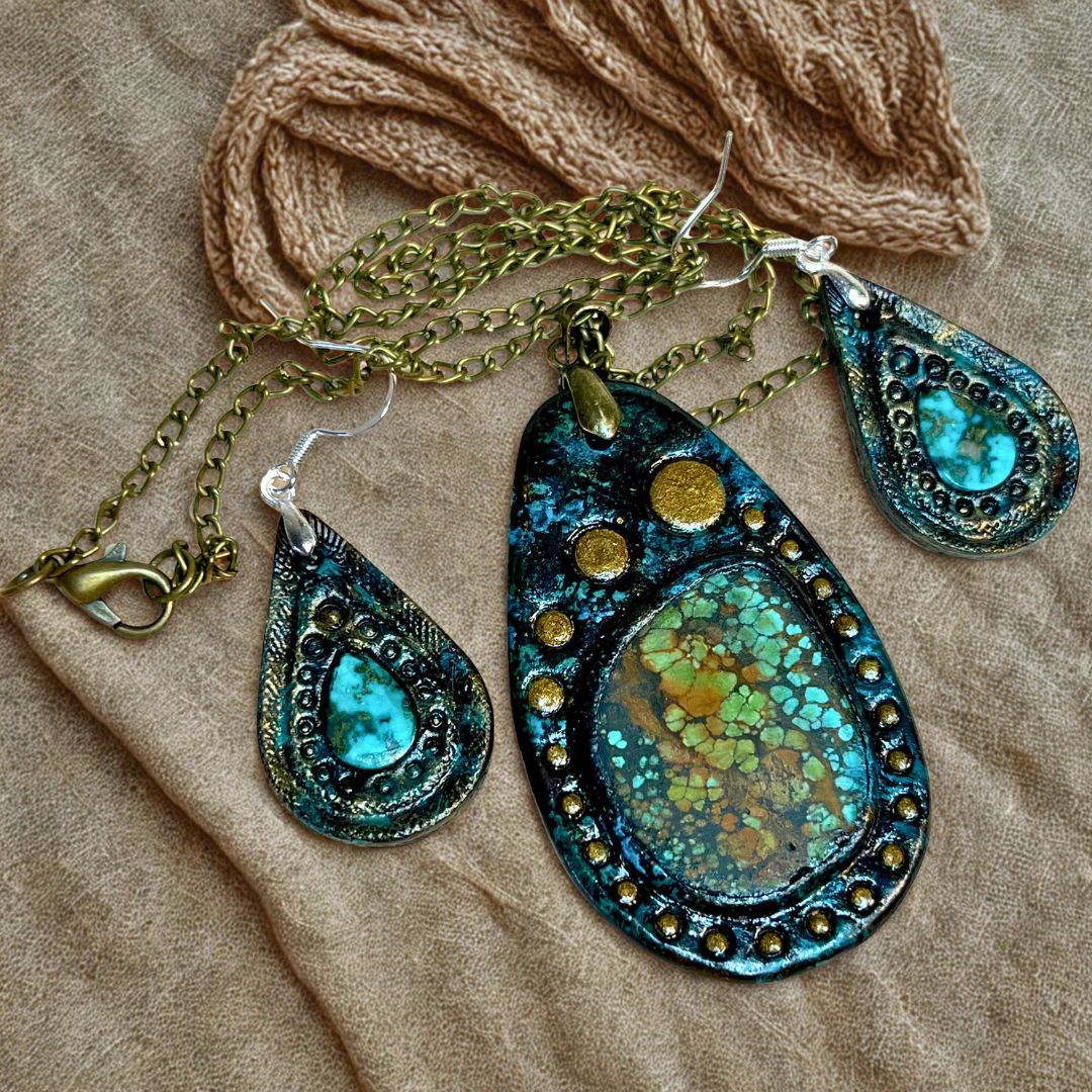Tooled leather Boho set of double-sided pendant and earrings with natural Hubei turquoise