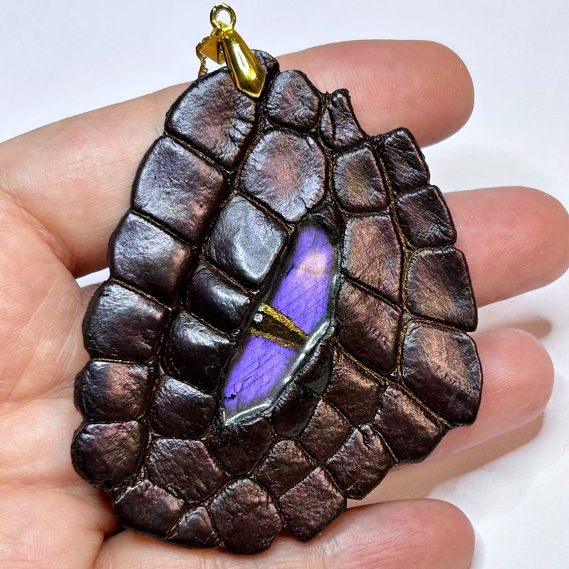 Crocodile Leather Dragon Eye pendant with Rare Purple Labradorite