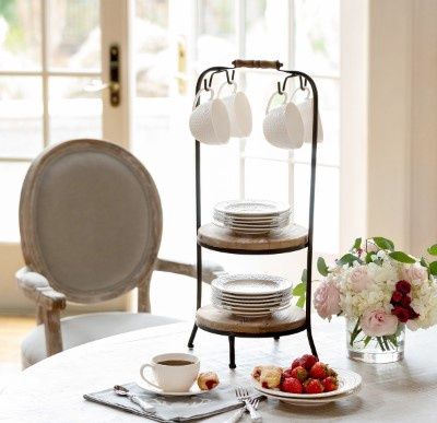 Counter Dish and Cup Display Stand