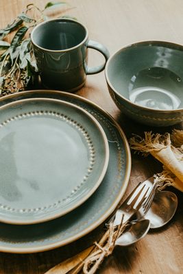 Araucana Green 4 piece Place Setting