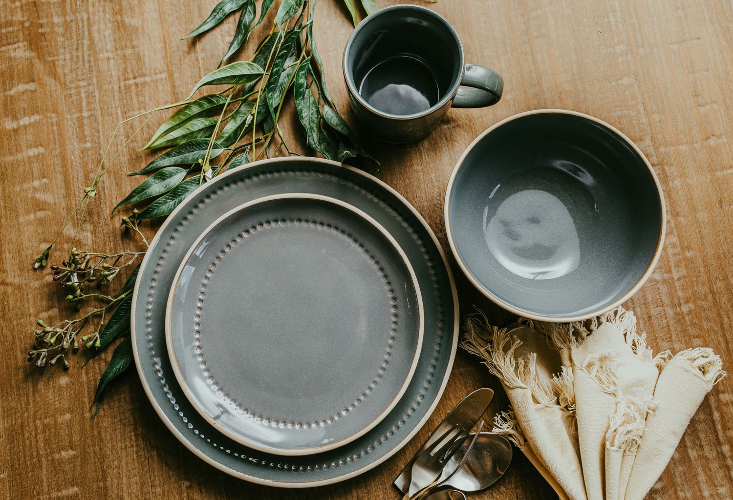 Legbar Blue 4 Piece Place Setting