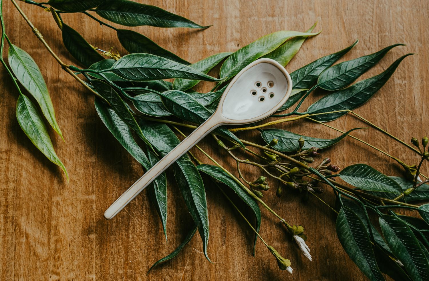 Stoneware Strainer Spoon - White