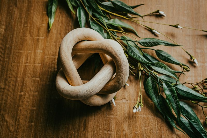 Wood Chain Decor with 3 Links