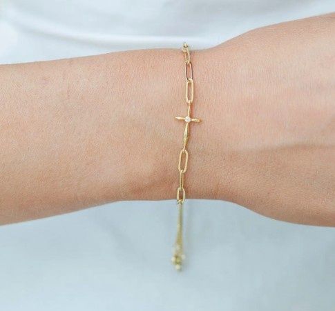 Delicate Cross Pulley Bracelet