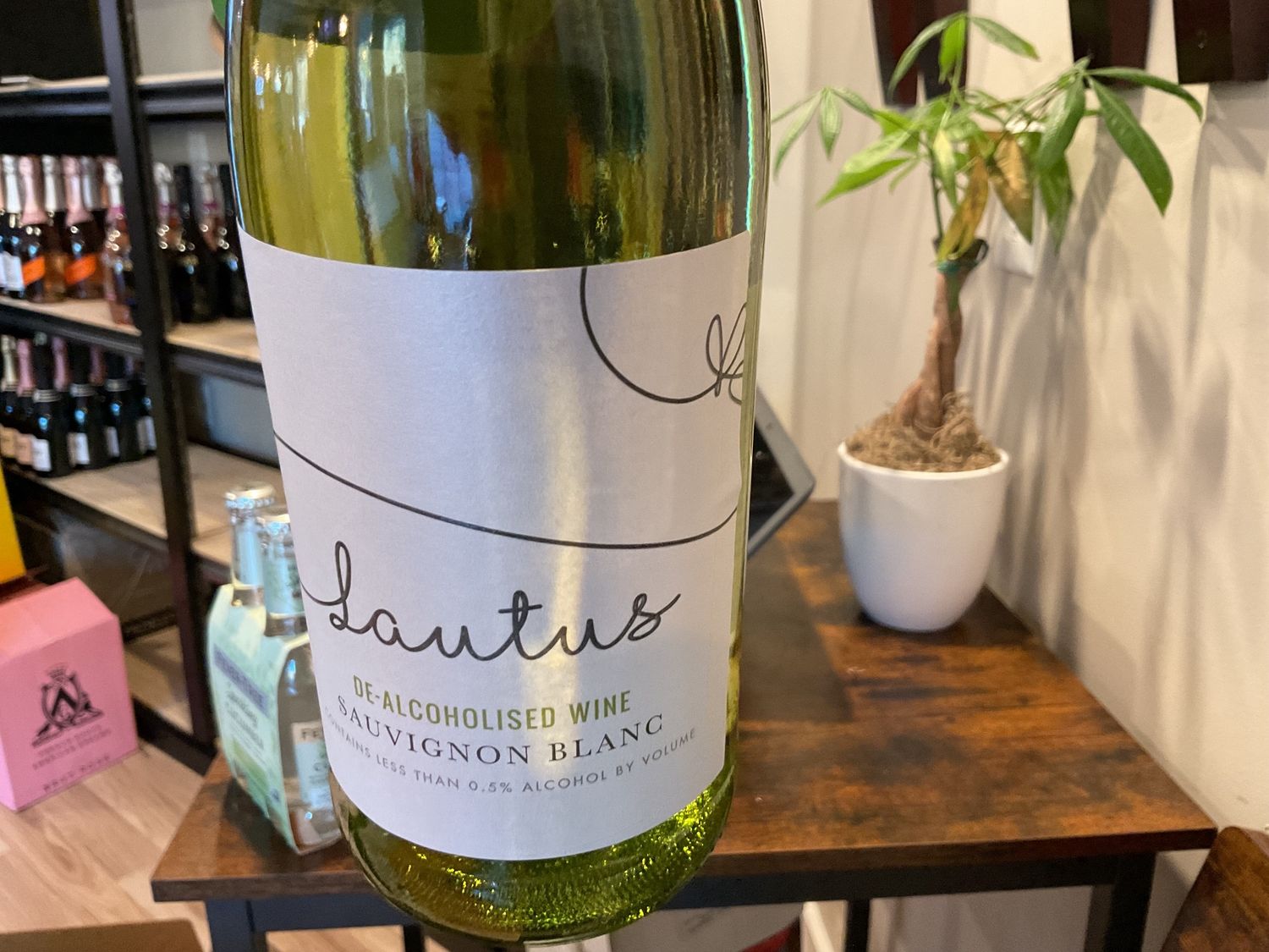 LAUTUS  NO ALCOHOL SAUVIGNON BLANC