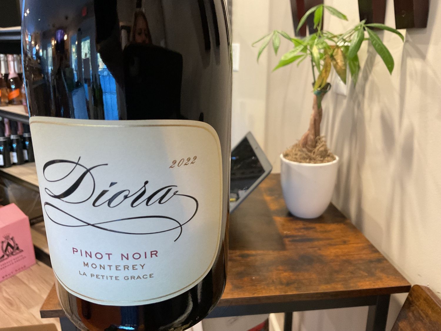 DIORA PINOT NOIR 750ml