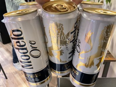 MODELO ORO 6 PK CAN