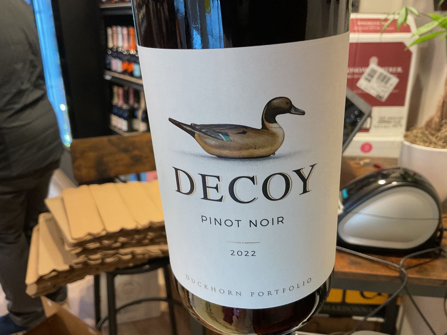 DECOY PINOT NOIR 750ml
