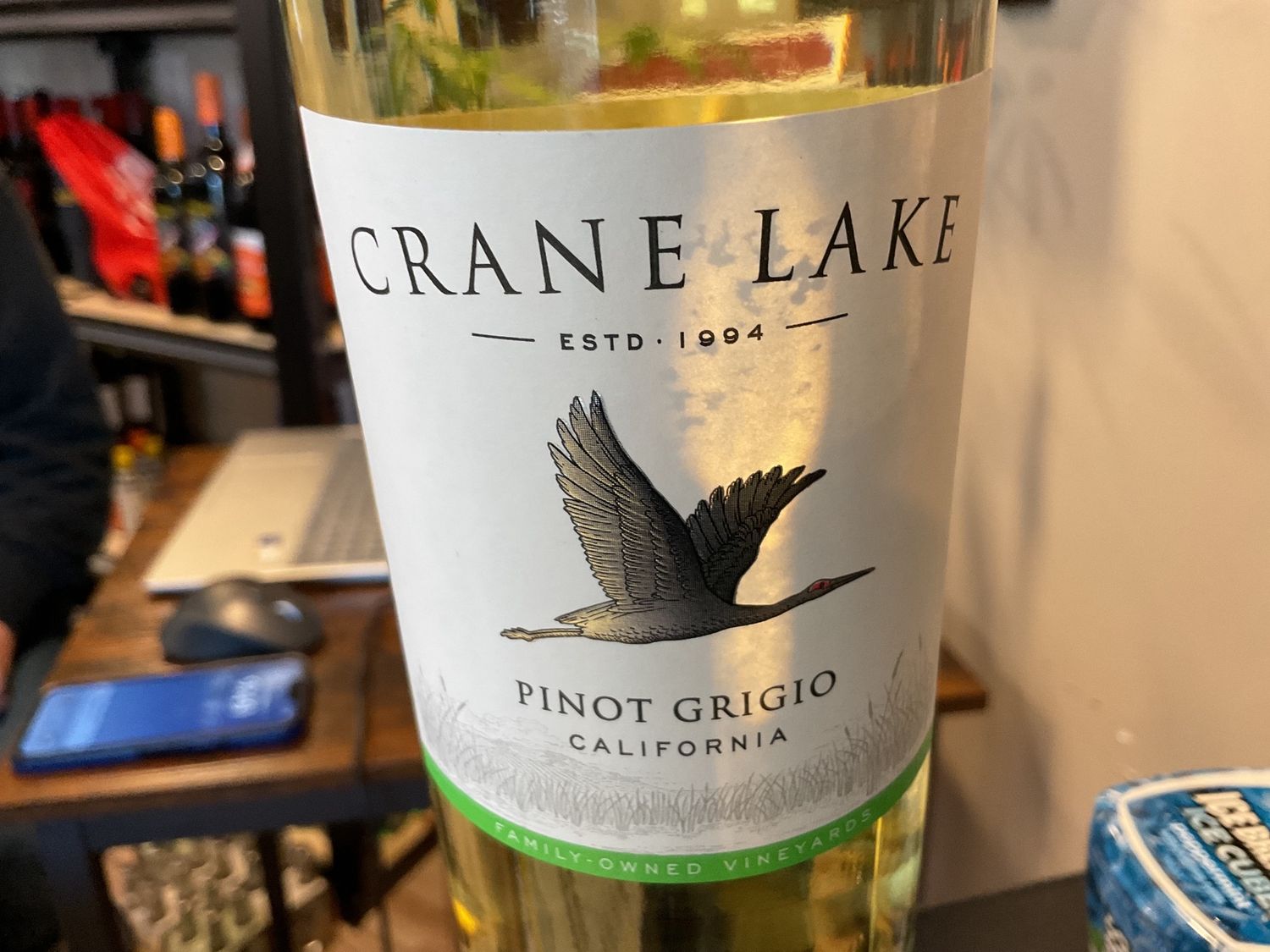 CRANE LAKE PINOT GRIGIO 750ml