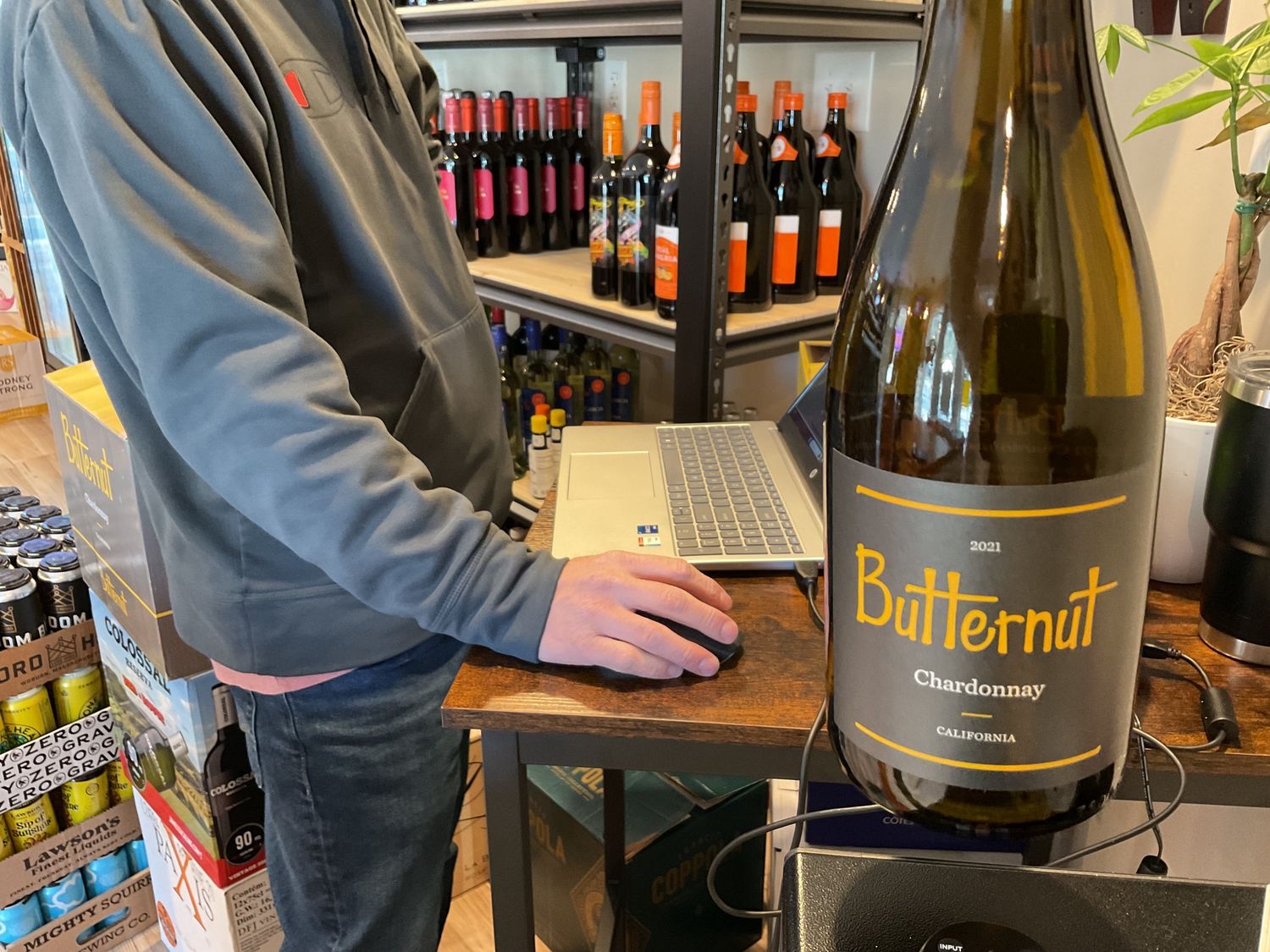BUTTERNUT CHARDONNAY 750ml