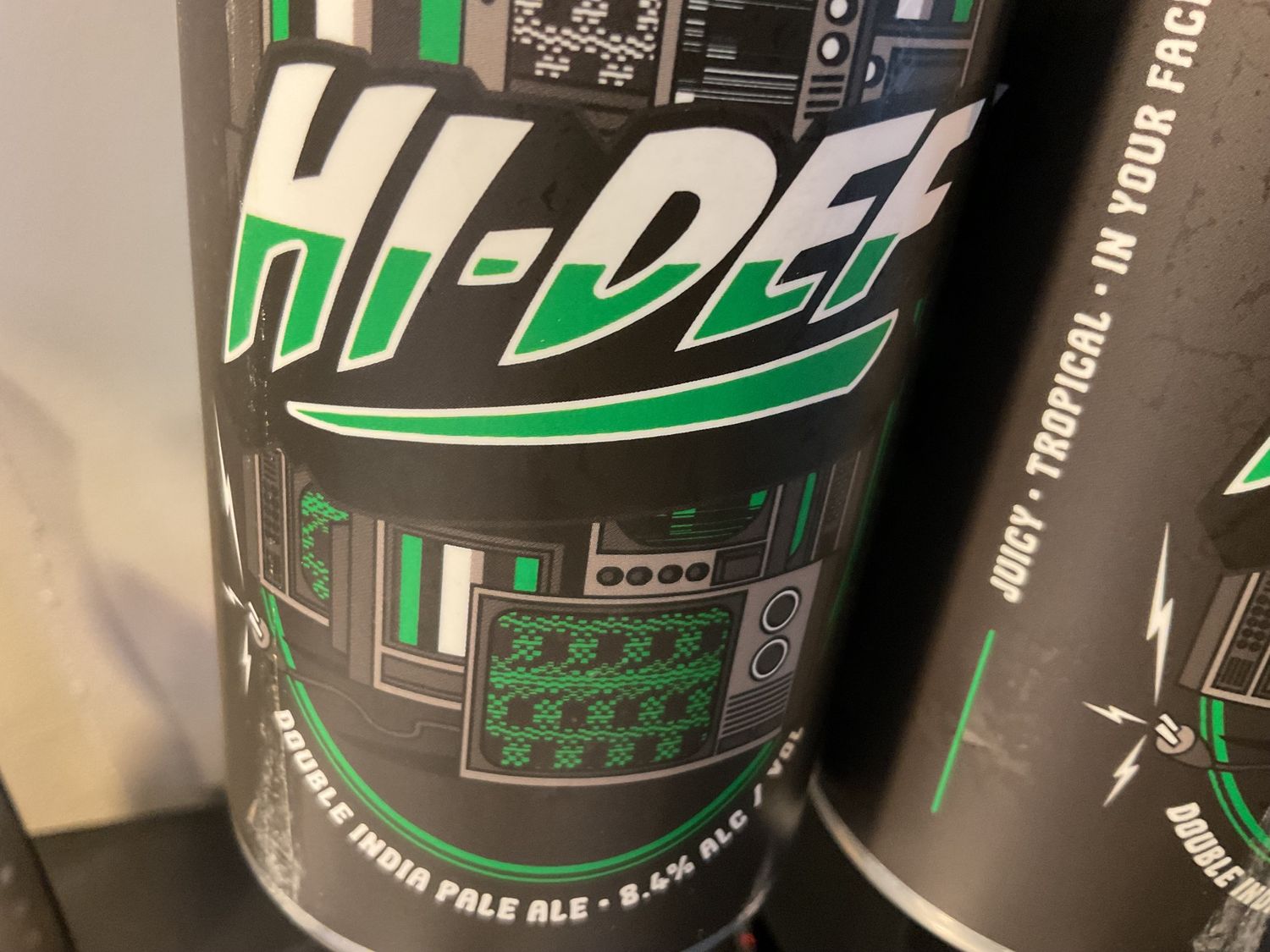 CASTLE ISLAND HI-DEF 4pk