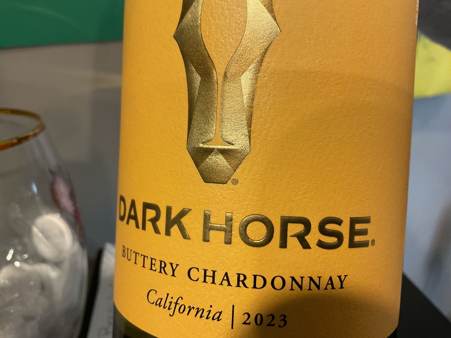 DARK HORSE BUTTERY  CHARD 750ml