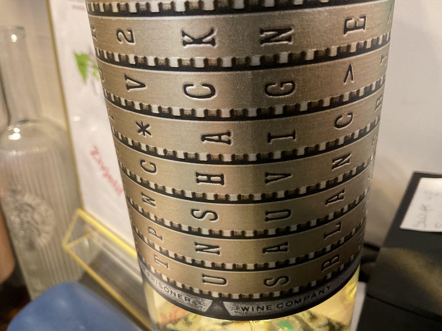 UNSHACKLED SAUVIGNON BLANC 750ml