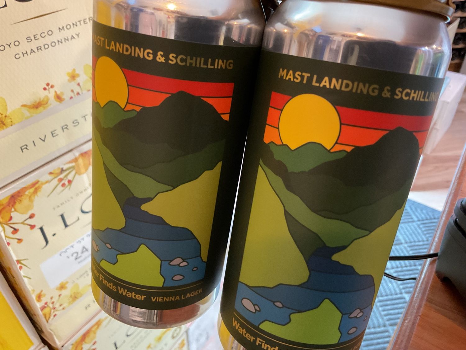 MAST LANDING WATER FINDS WATER 4pk