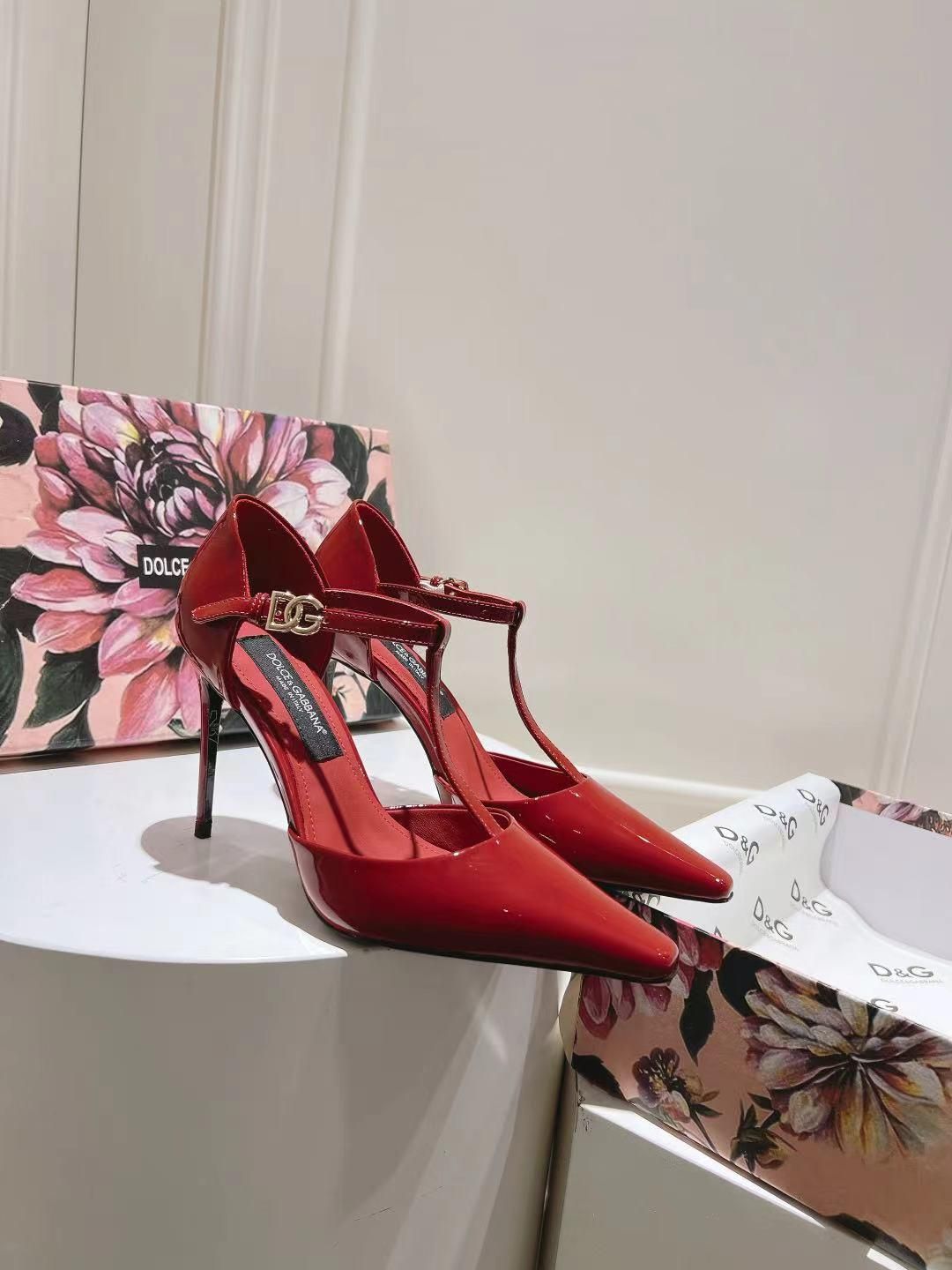 Dolce Gabbana Heel