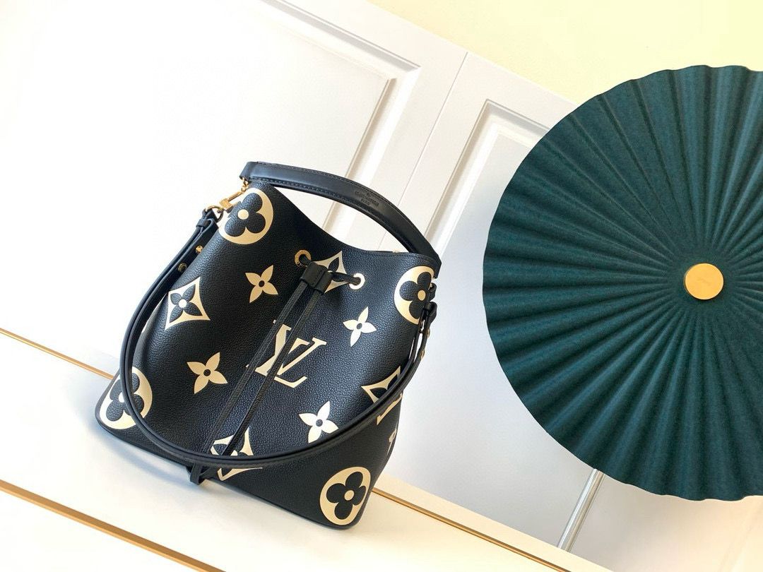 Louis Vuitton NeoNoe