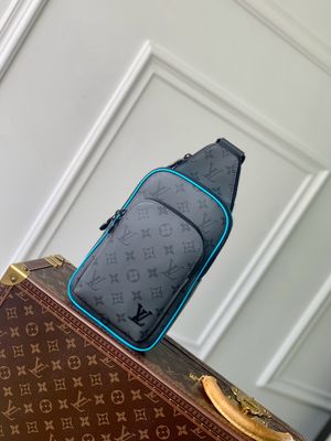 Louis Vuitton Avenue Slingbag Pm