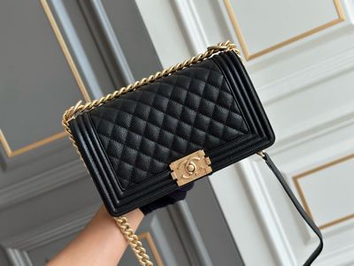 Chanel Boy Medium