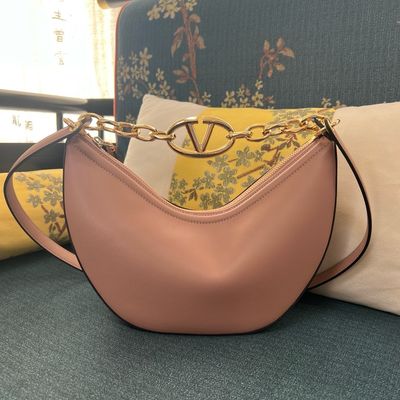 Valentino Vlogo Moon
