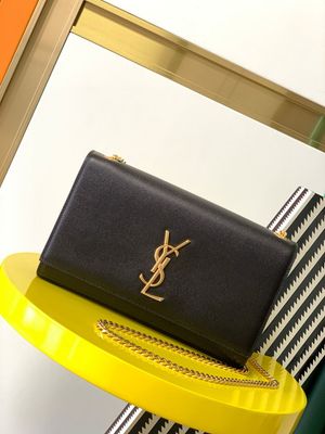 Yves Saint Laurent Kate Medium