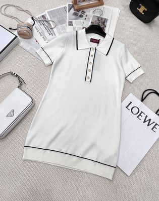 Women’s Clothes