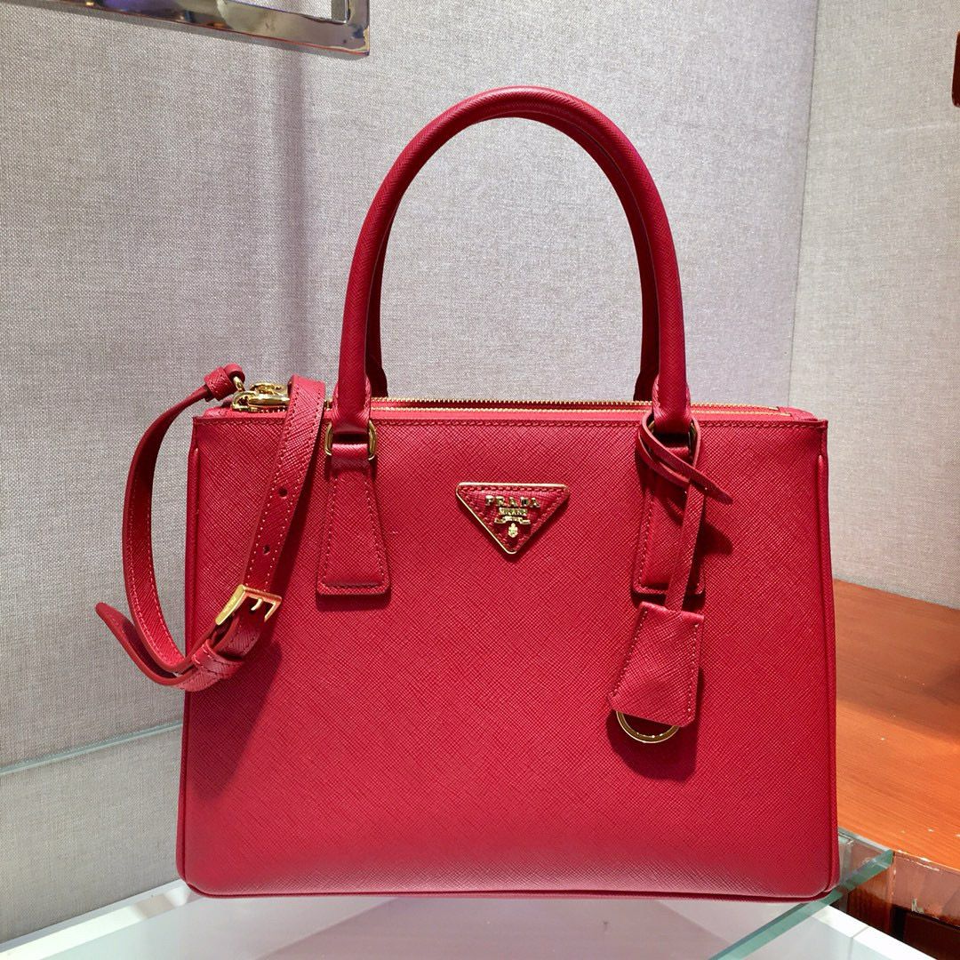 Prada Galleria Medium Saffiano