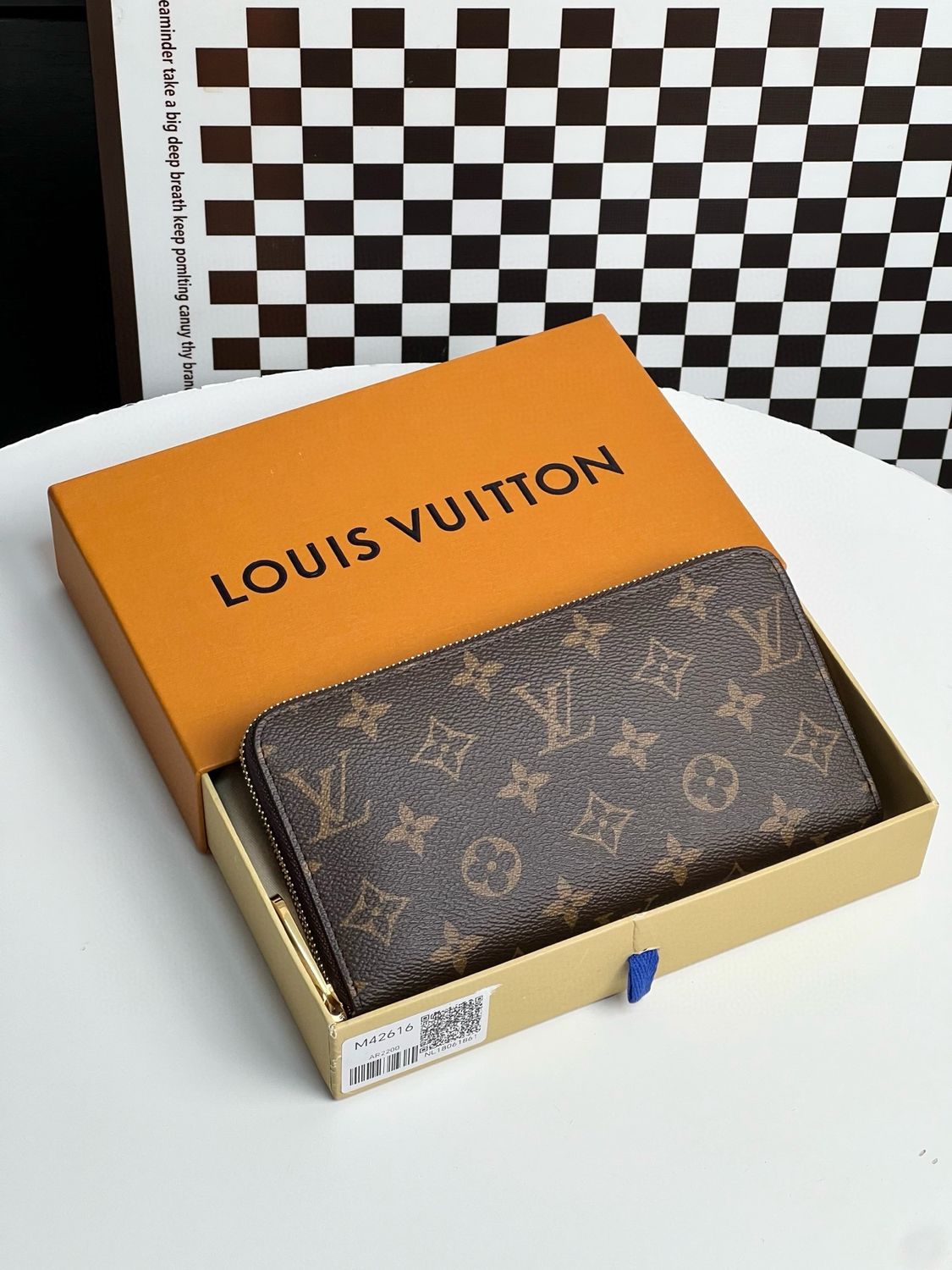 Louis Vuitton Zippy Wallet