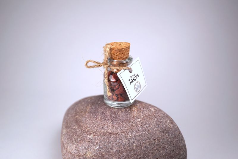 Roter Jaspis - Edelsteinfläschchen - AA-Quallität