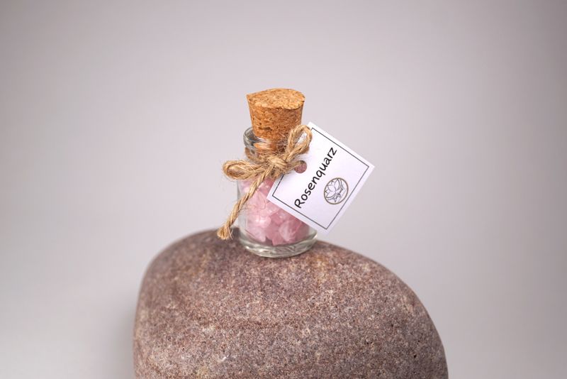 Rosenquarz- Edelsteinfläschchen - AA-Quallität