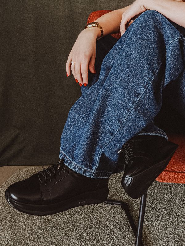 Czarne ultra lekkie sneakersy