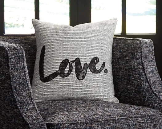 Mattia Pillow