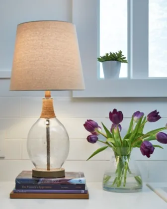 Clayleigh Glass Table Lamp