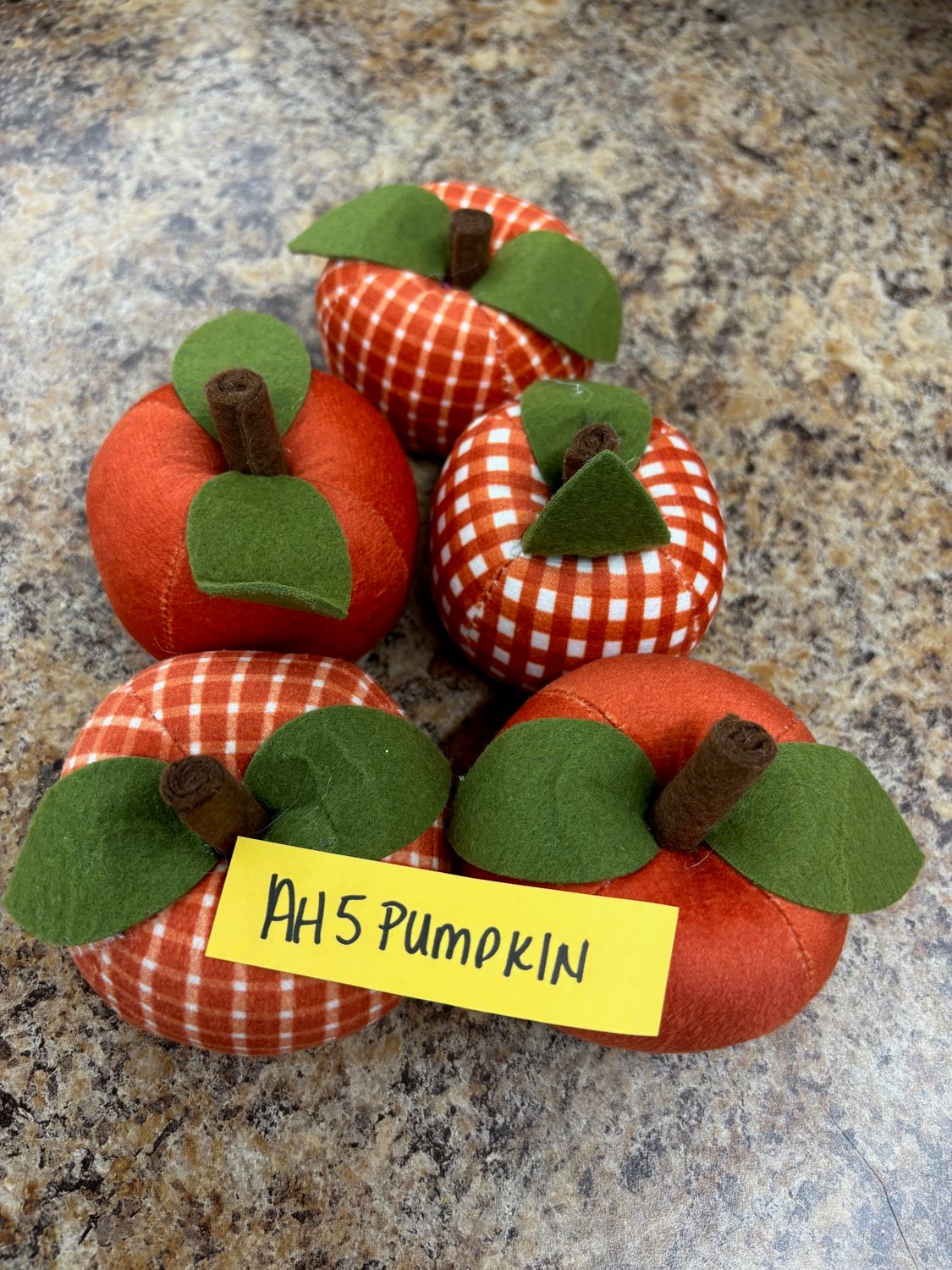 FABRIC APPLES