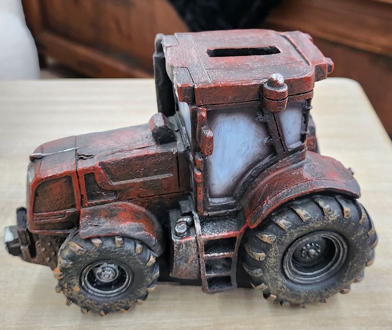 TRACTOR MONEY BANK