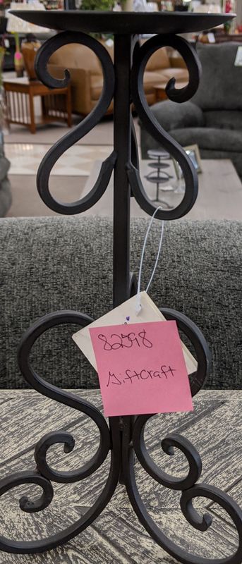 CANDLEHOLDER