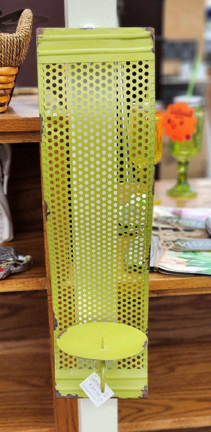 GREEN SCONCE