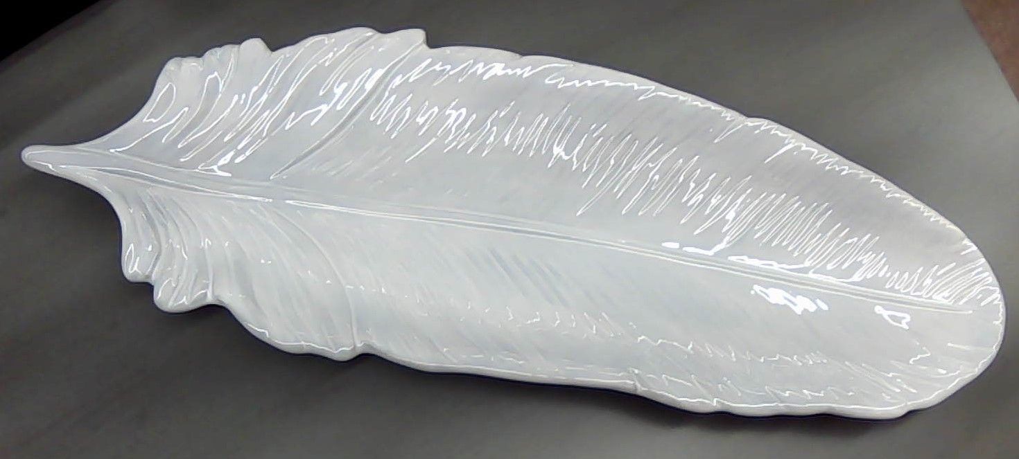 FEATHER PLATE