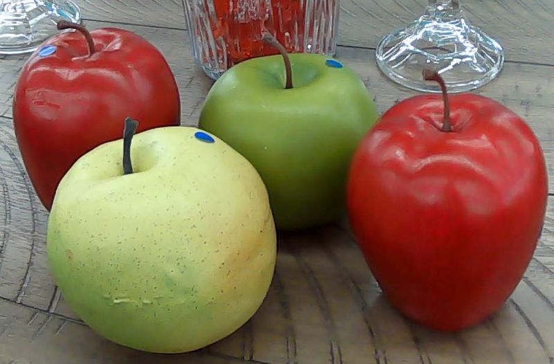 APPLES