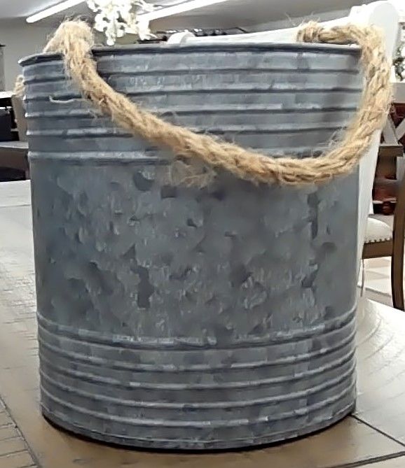 SMALL ROPE HANDLED WALL VASE