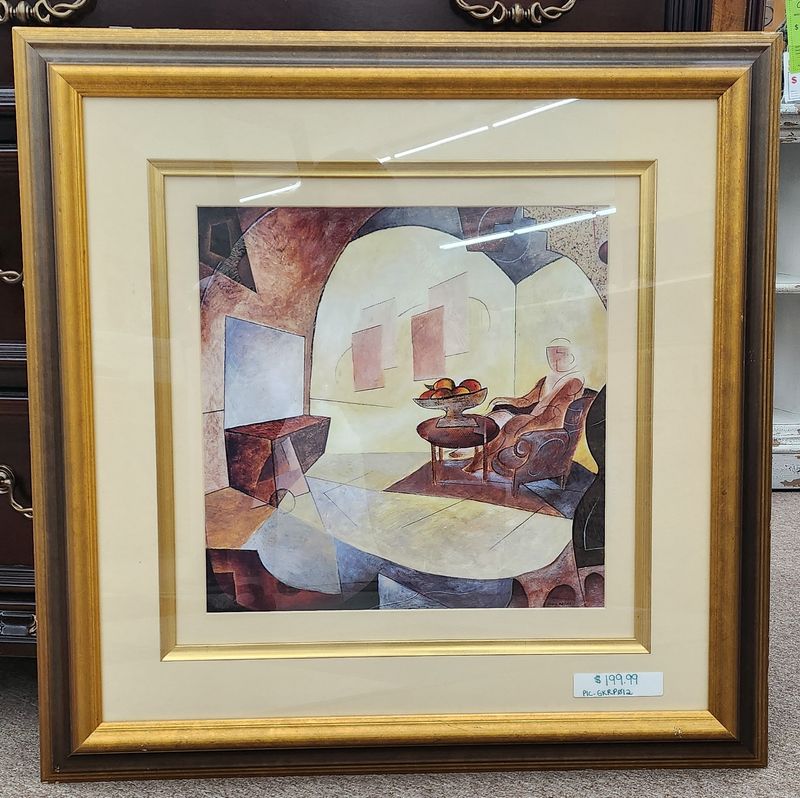 ABSTRACT SITTING ROOM PICTURE